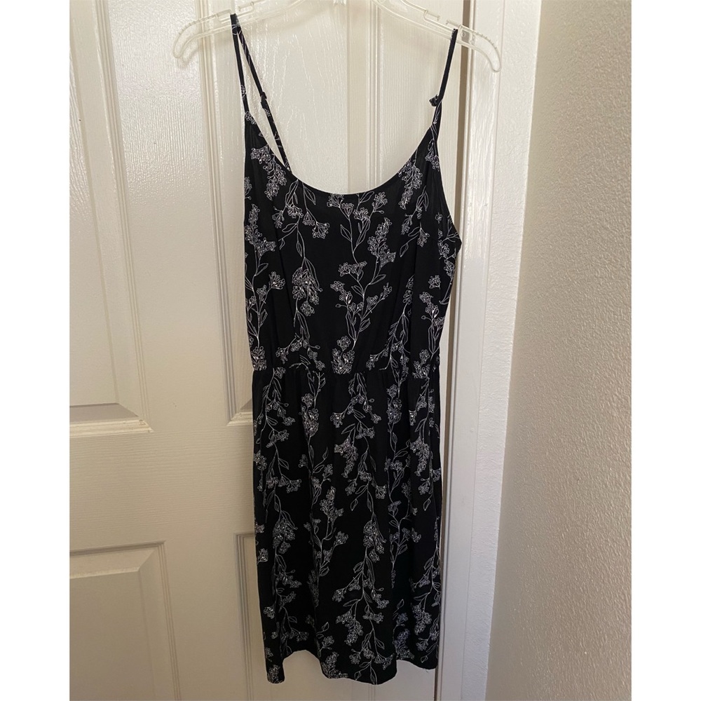 Old Navy Black Flower Dress
